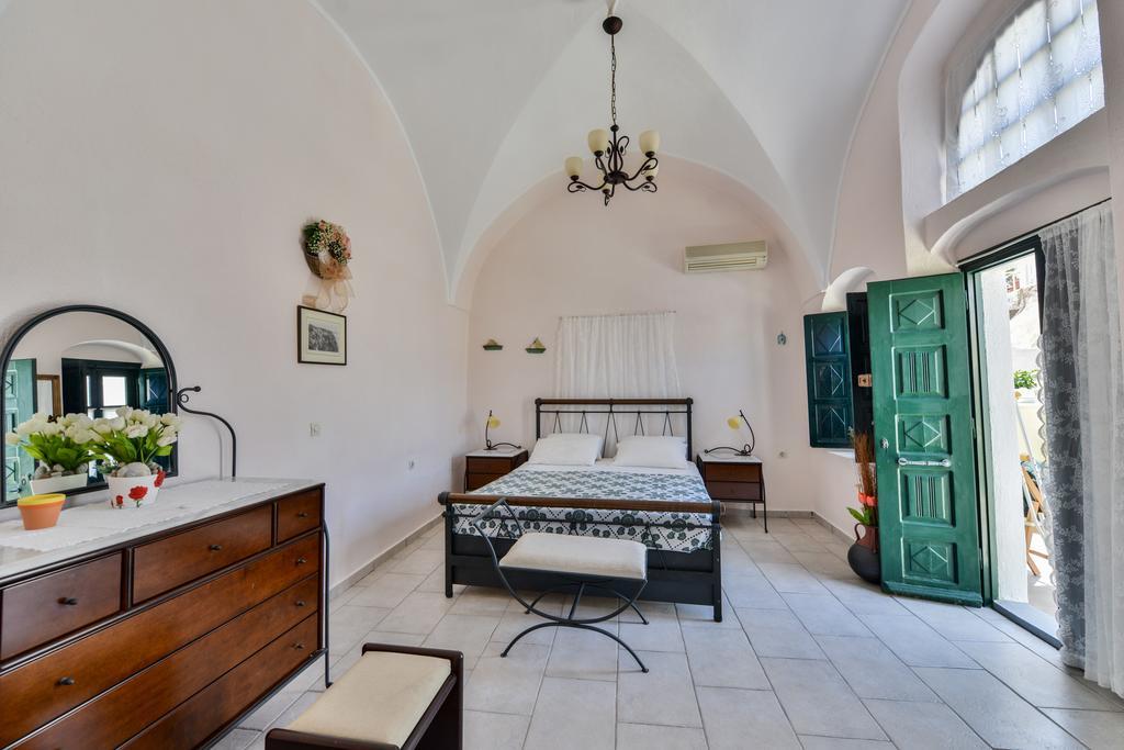 Christos Apartments Oia Εξωτερικό φωτογραφία